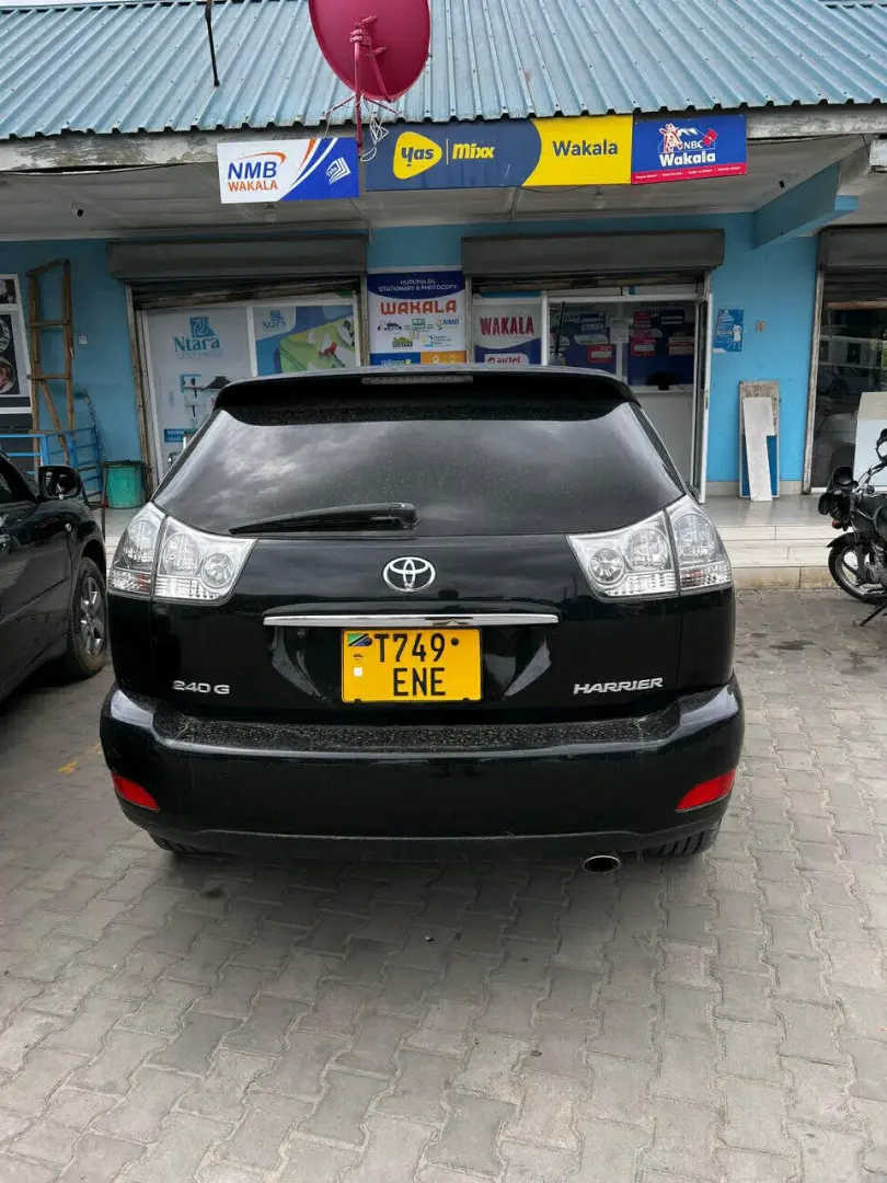 Toyota Harrier 2006 Black, Reg ENE thumbnail 2
