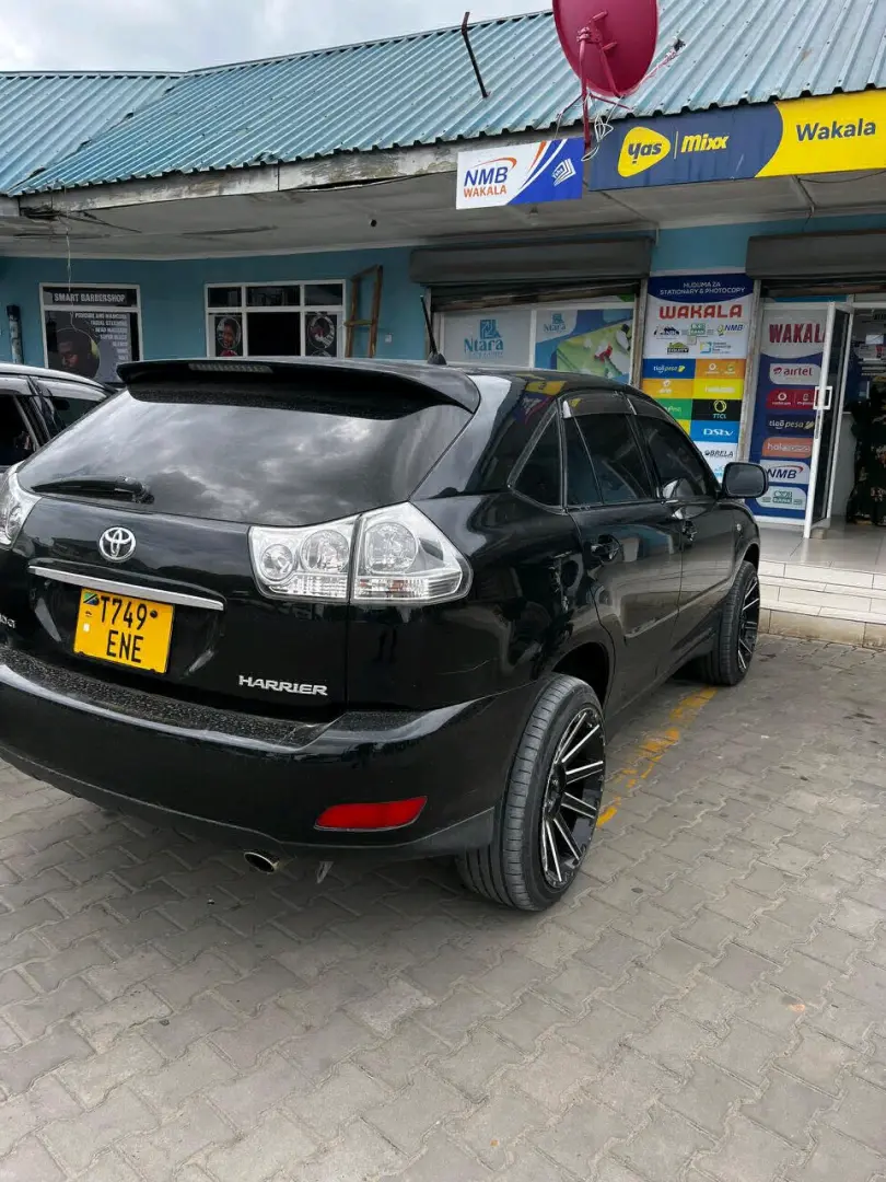 Toyota Harrier 2006 Black, Reg ENE thumbnail 3