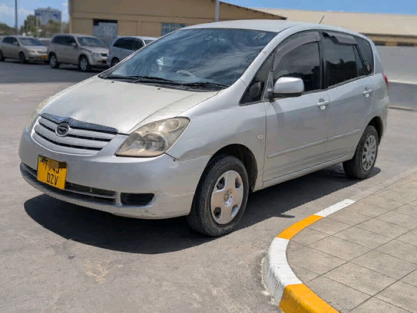 Toyota Corolla Spacio 2005 Inauzwa thumbnail 2