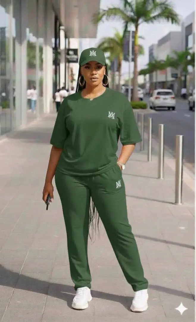 Tracksuits Mbili-Piece kwa Wanawake thumbnail 2