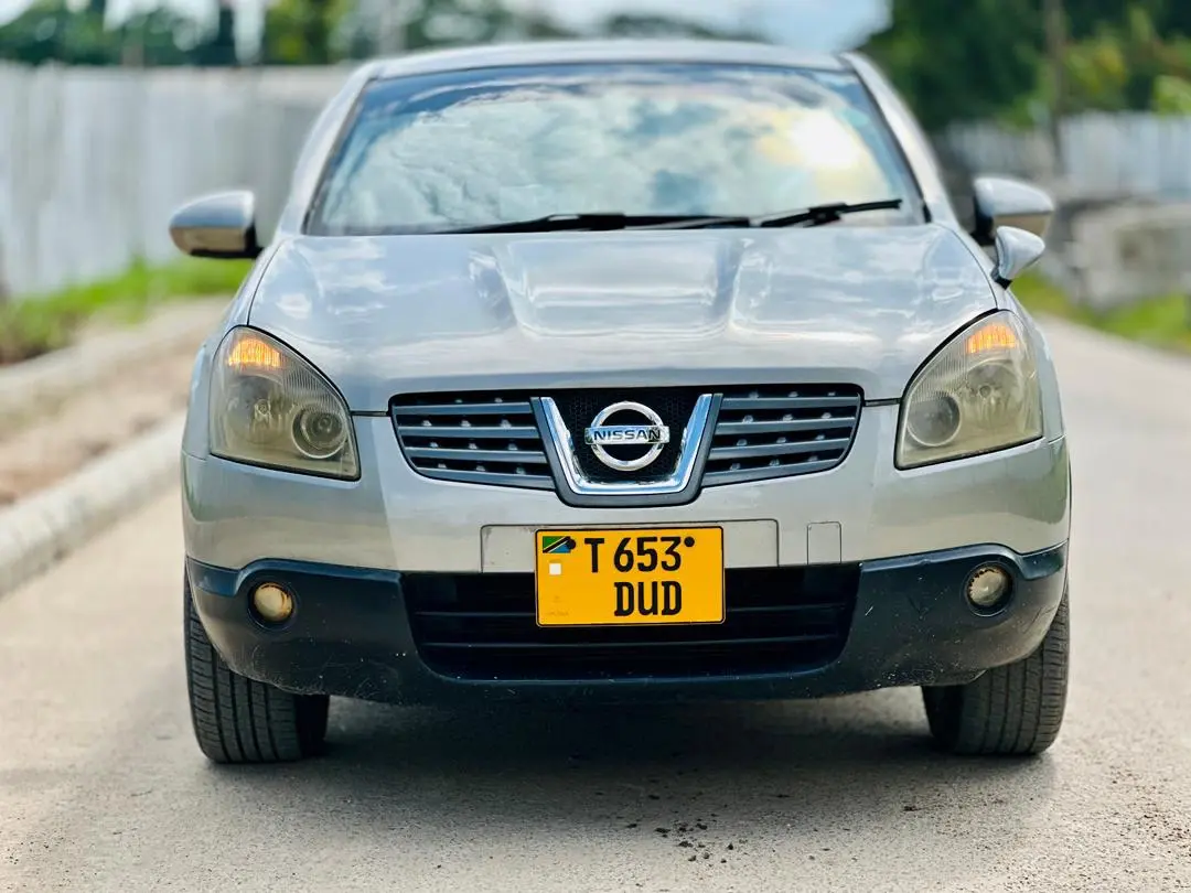 Nissan Dualis - Silver thumbnail 4