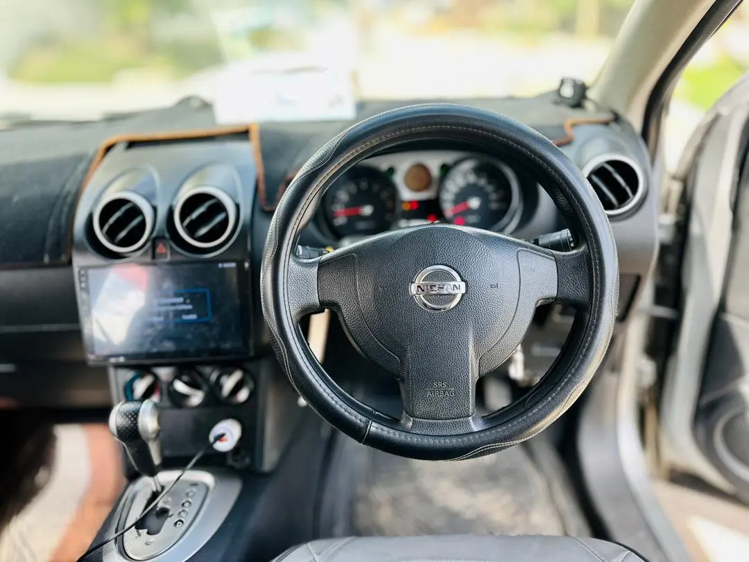 Nissan Dualis - Silver thumbnail 6