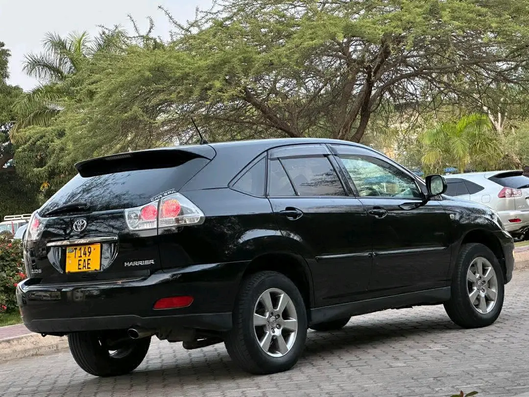 Toyota Harrier 2006 Black (EAE) thumbnail 6
