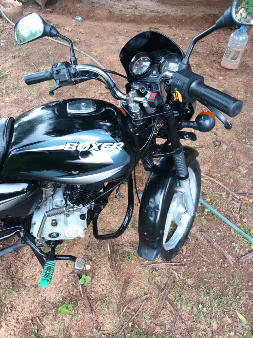 Bajaj Boxer 125 HD thumbnail 2