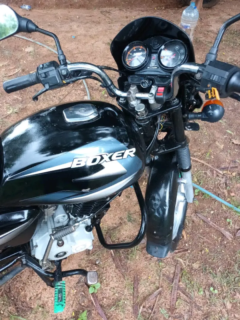 Bajaj Boxer 125 HD thumbnail 3