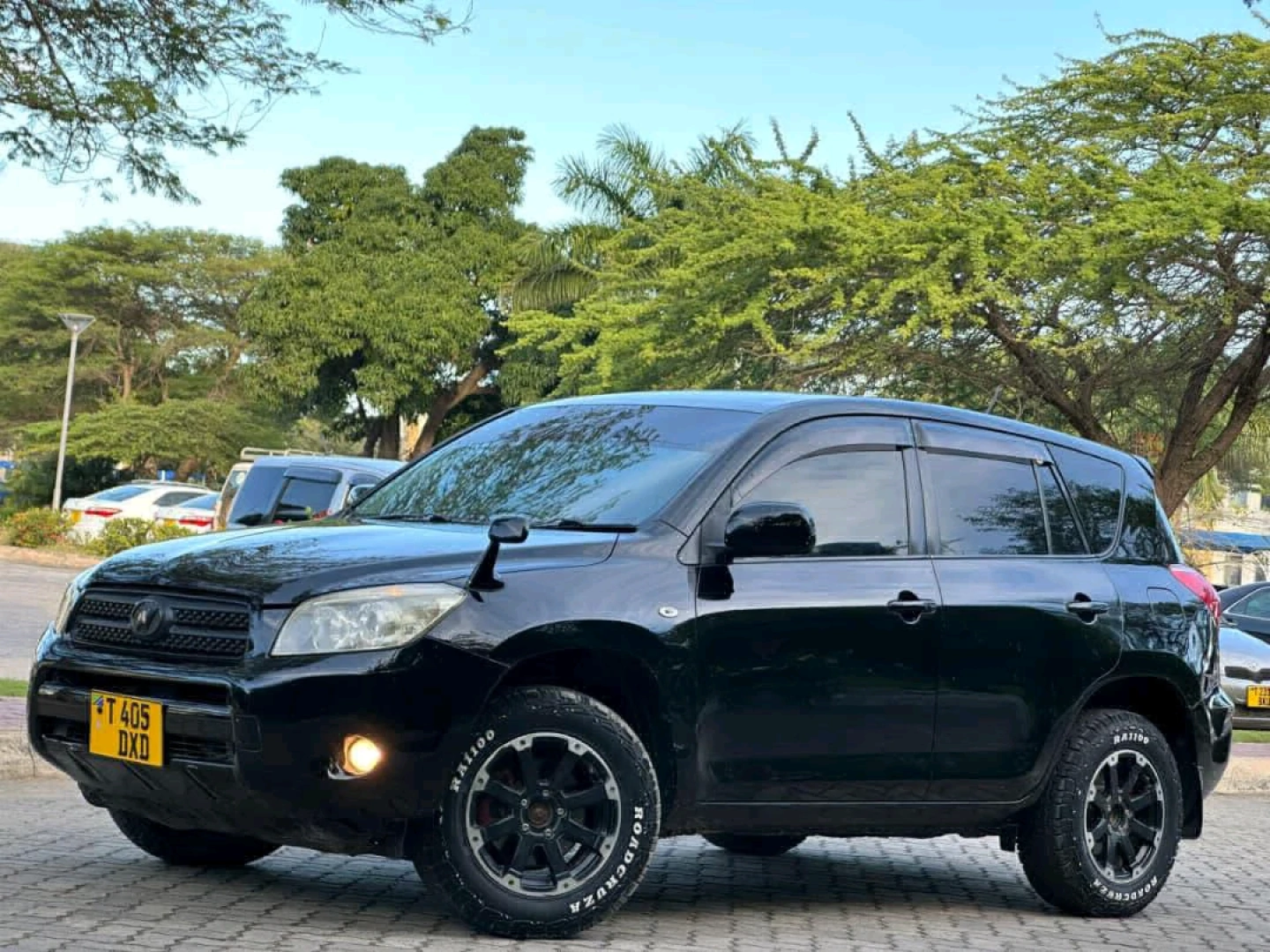 Toyota RAV4 2007 Automatic SUV for Sale thumbnail 4