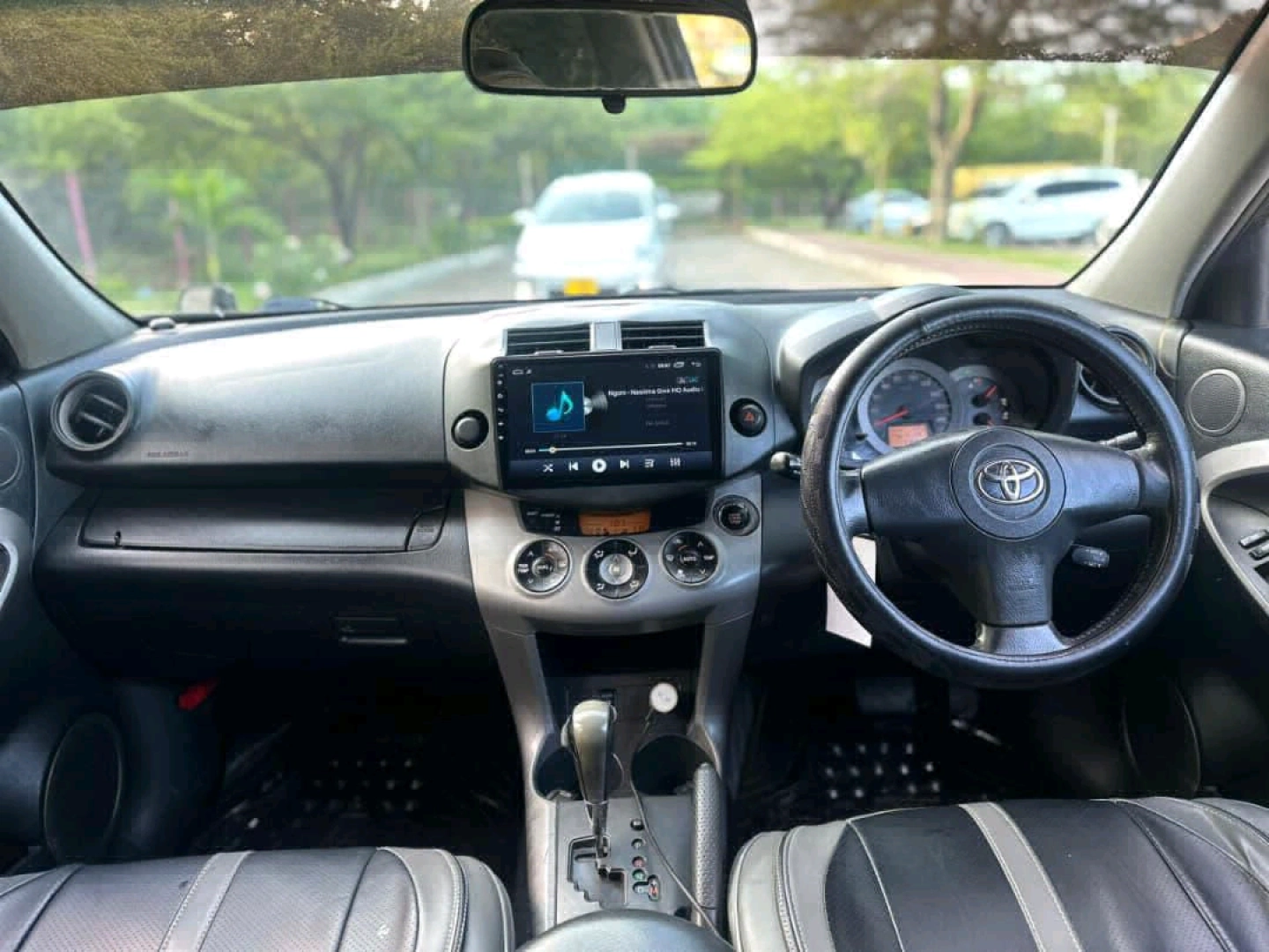 Toyota RAV4 2007 Automatic SUV for Sale thumbnail 5