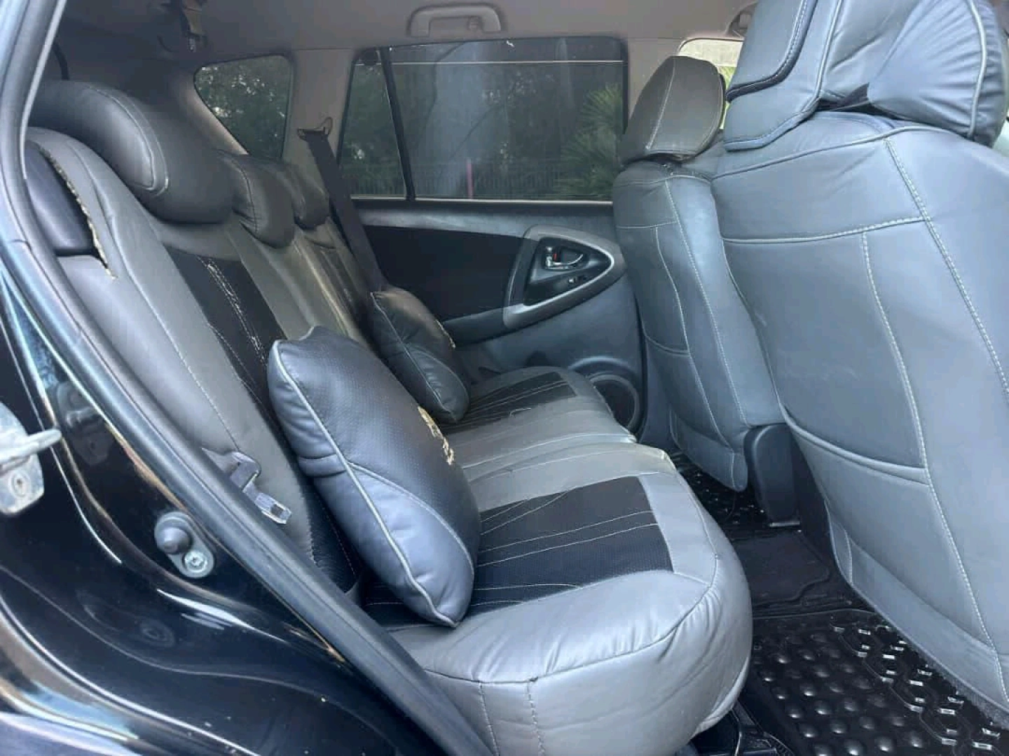 Toyota RAV4 2007 Automatic SUV for Sale thumbnail 6