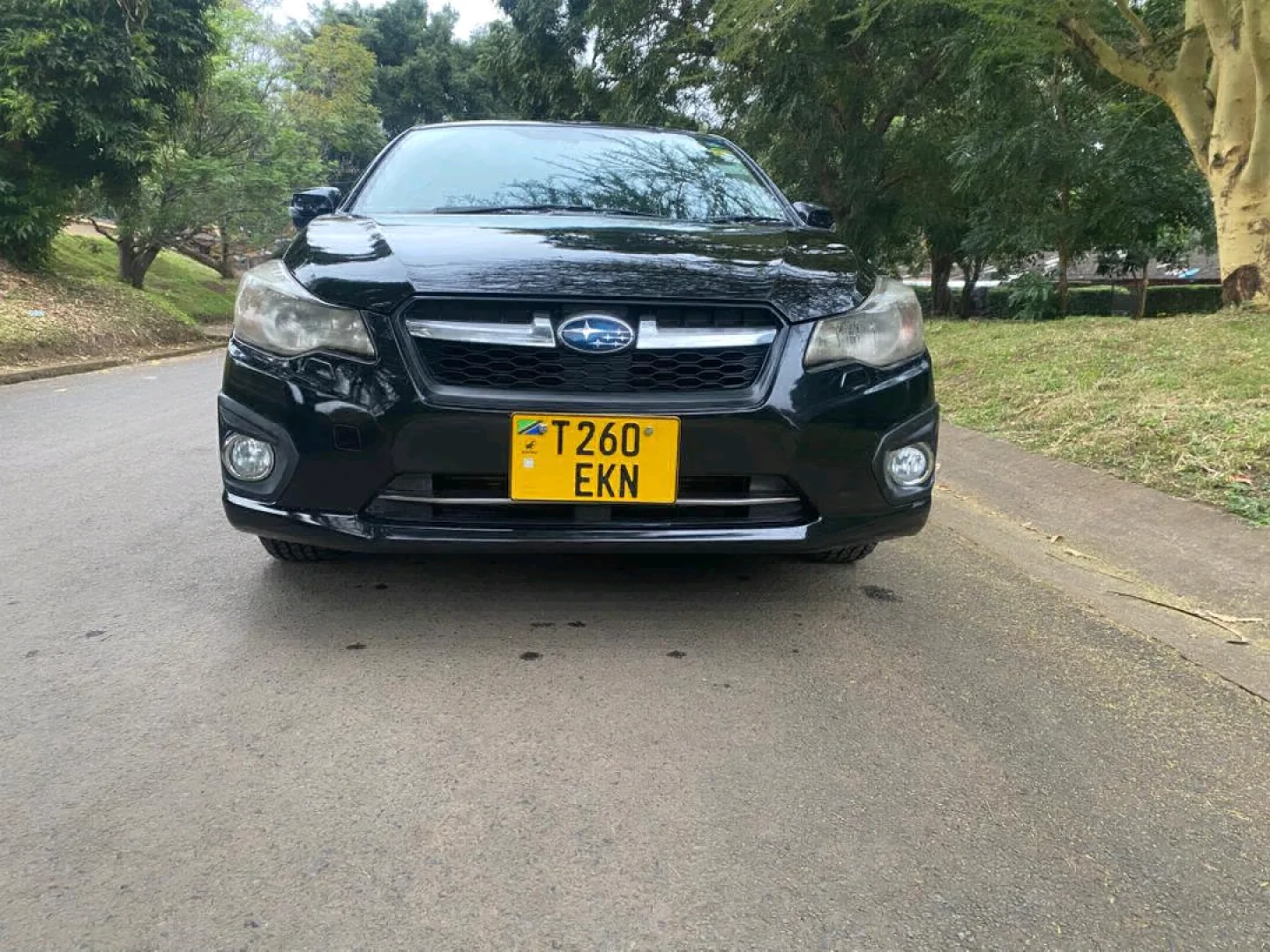Black Subaru Impreza Hatchback thumbnail 3