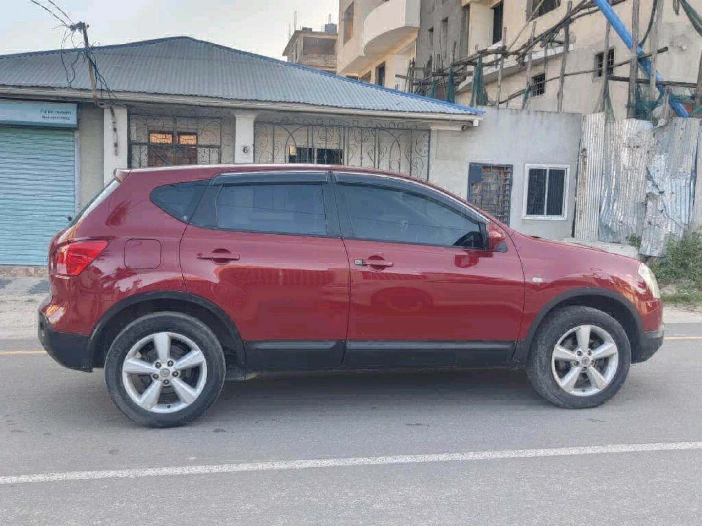 Red Nissan Qashqai Dualis 2008 (1990cc) thumbnail 4
