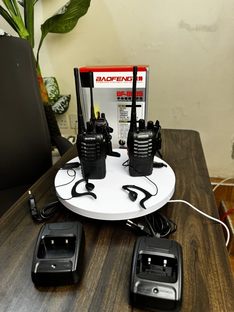 Baofeng BF-888S Walkie Talkie Radio Call Set