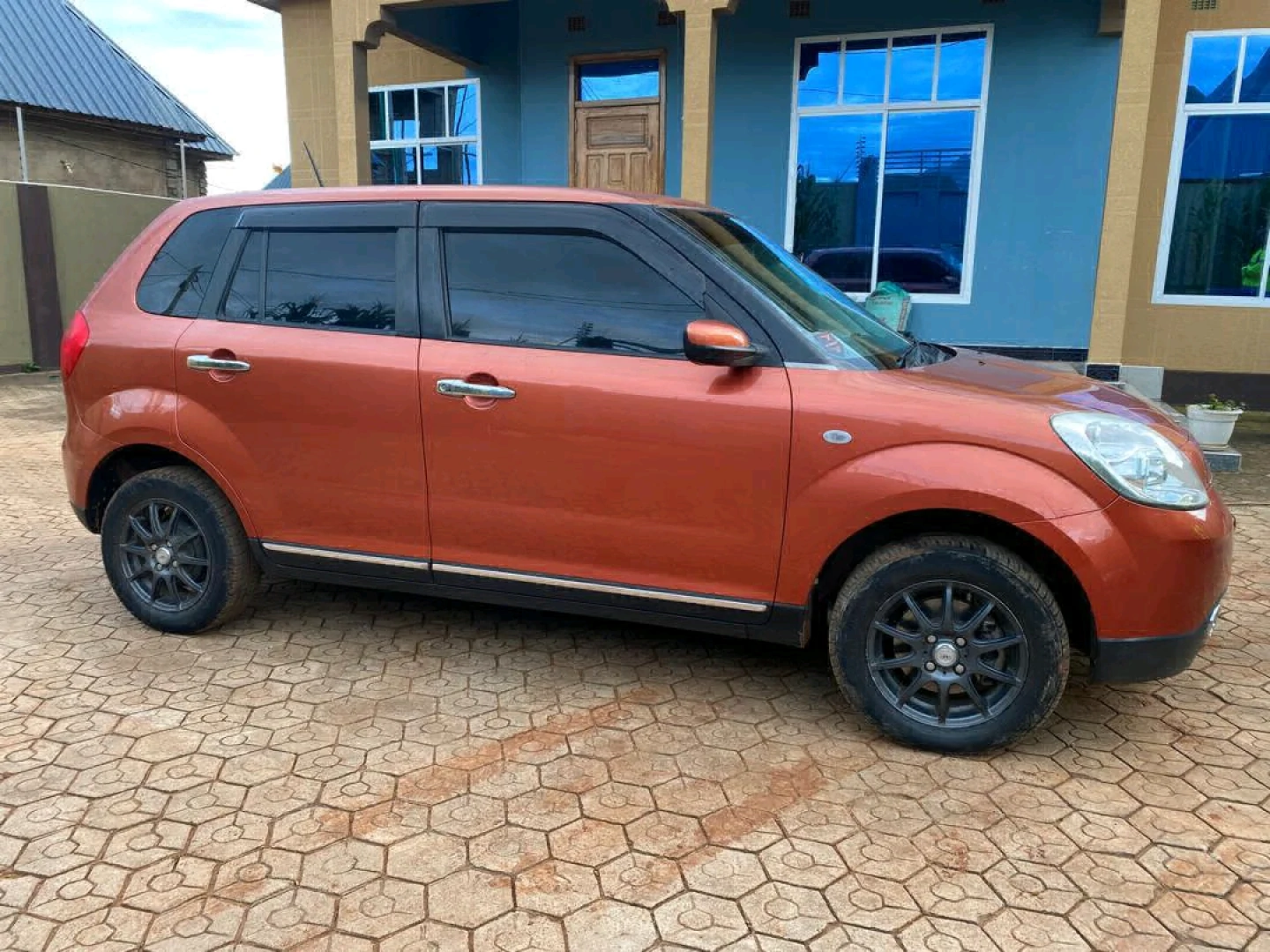 Mazda Verisa Qali Sana Automatic 1490cc thumbnail 4