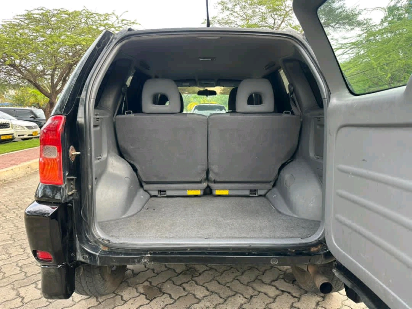 Toyota RAV4 SUV Reg DLV thumbnail 7