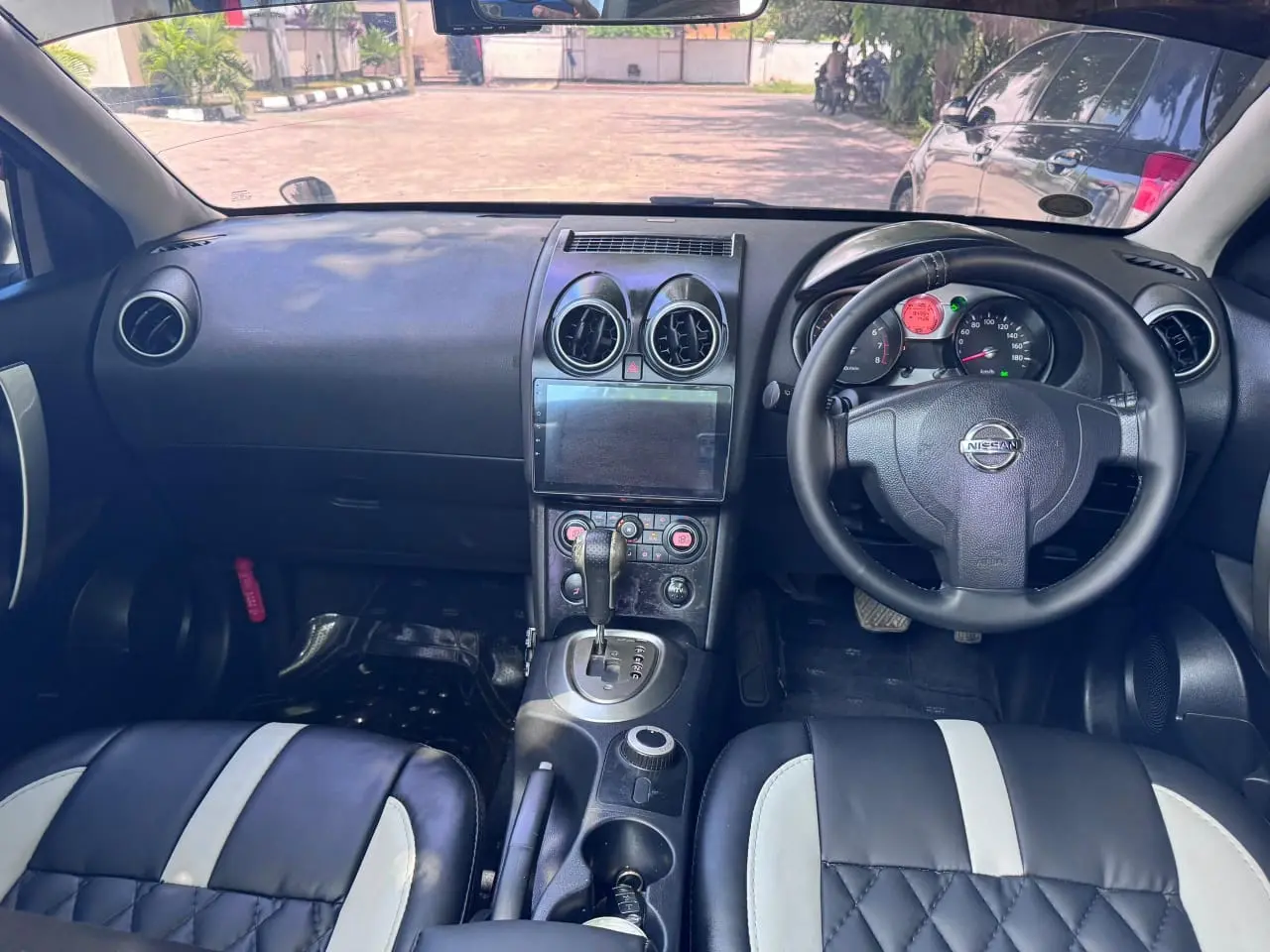 Nissan Dualis 2008 (DZT) thumbnail 2