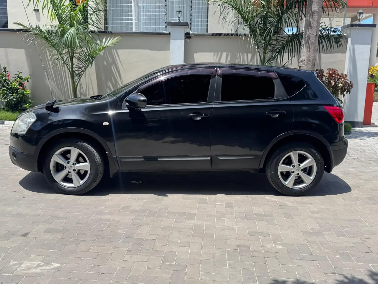 Nissan Dualis 2008 (DZT) thumbnail 3