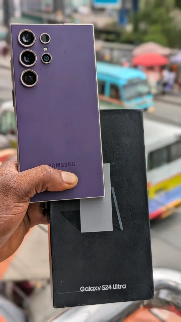 Used Samsung Galaxy S24 Ultra (Purple) with Box thumbnail 2