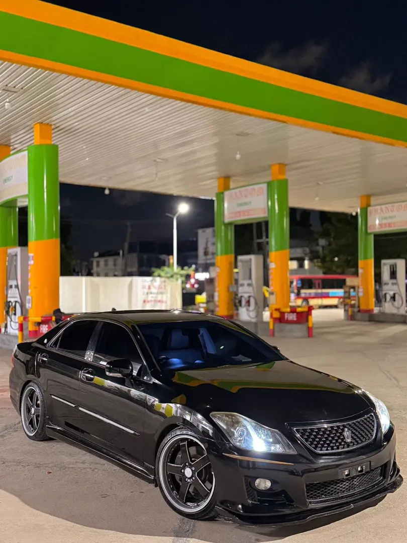 Toyota Crown Athlete 2009