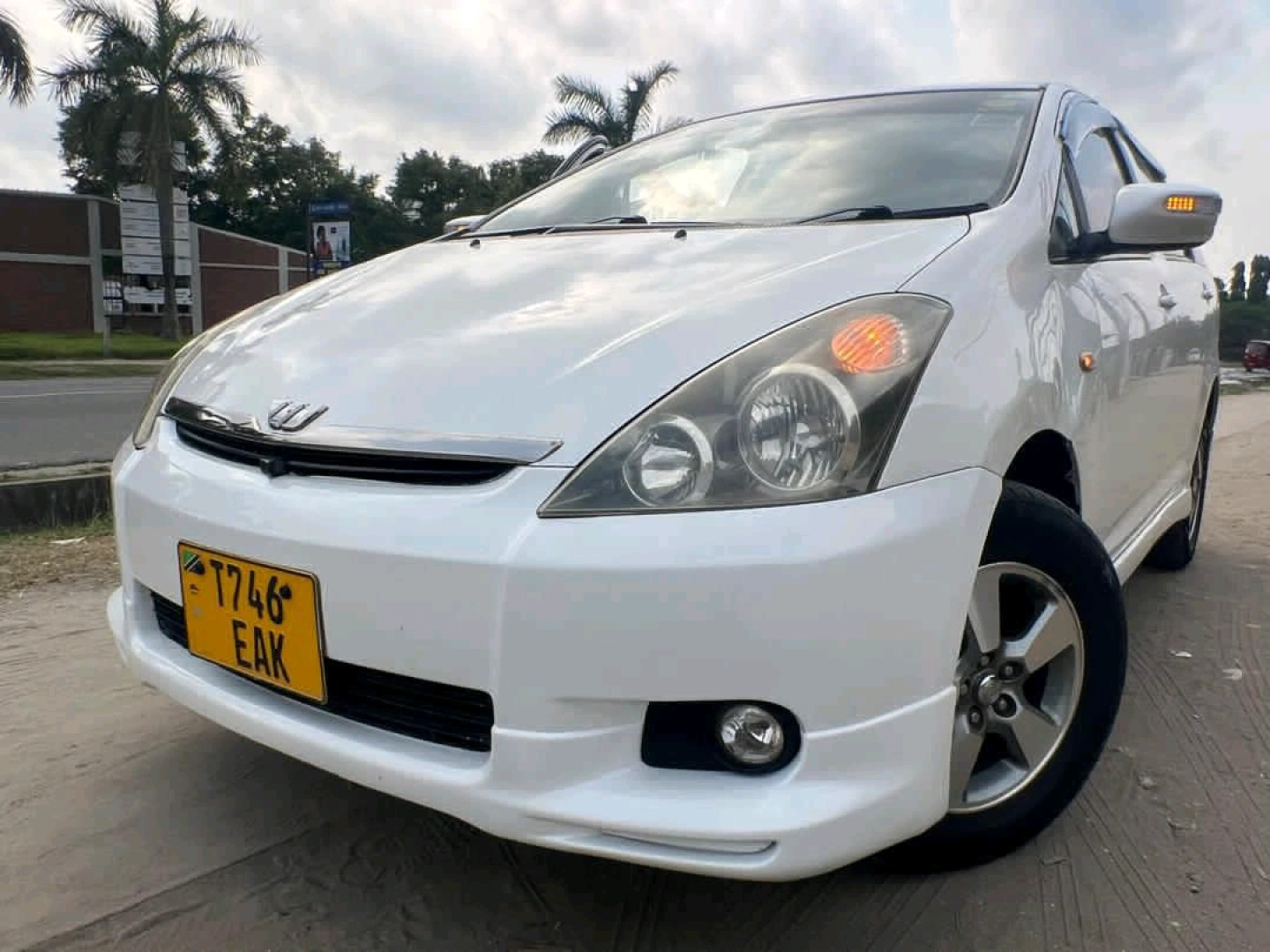 Toyota Wish 2003 Model 1790cc thumbnail 3