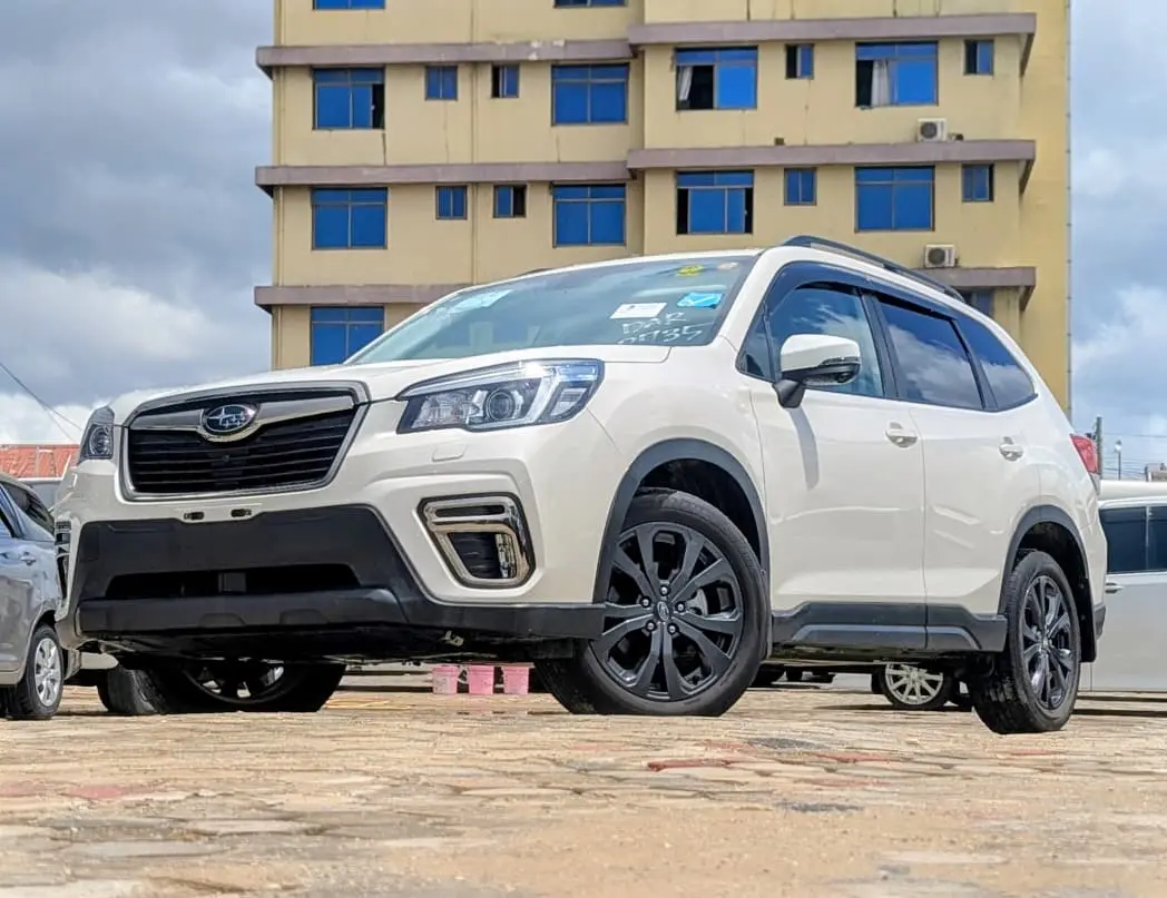 2020 Subaru Forester SKE (e-Boxer) thumbnail 4