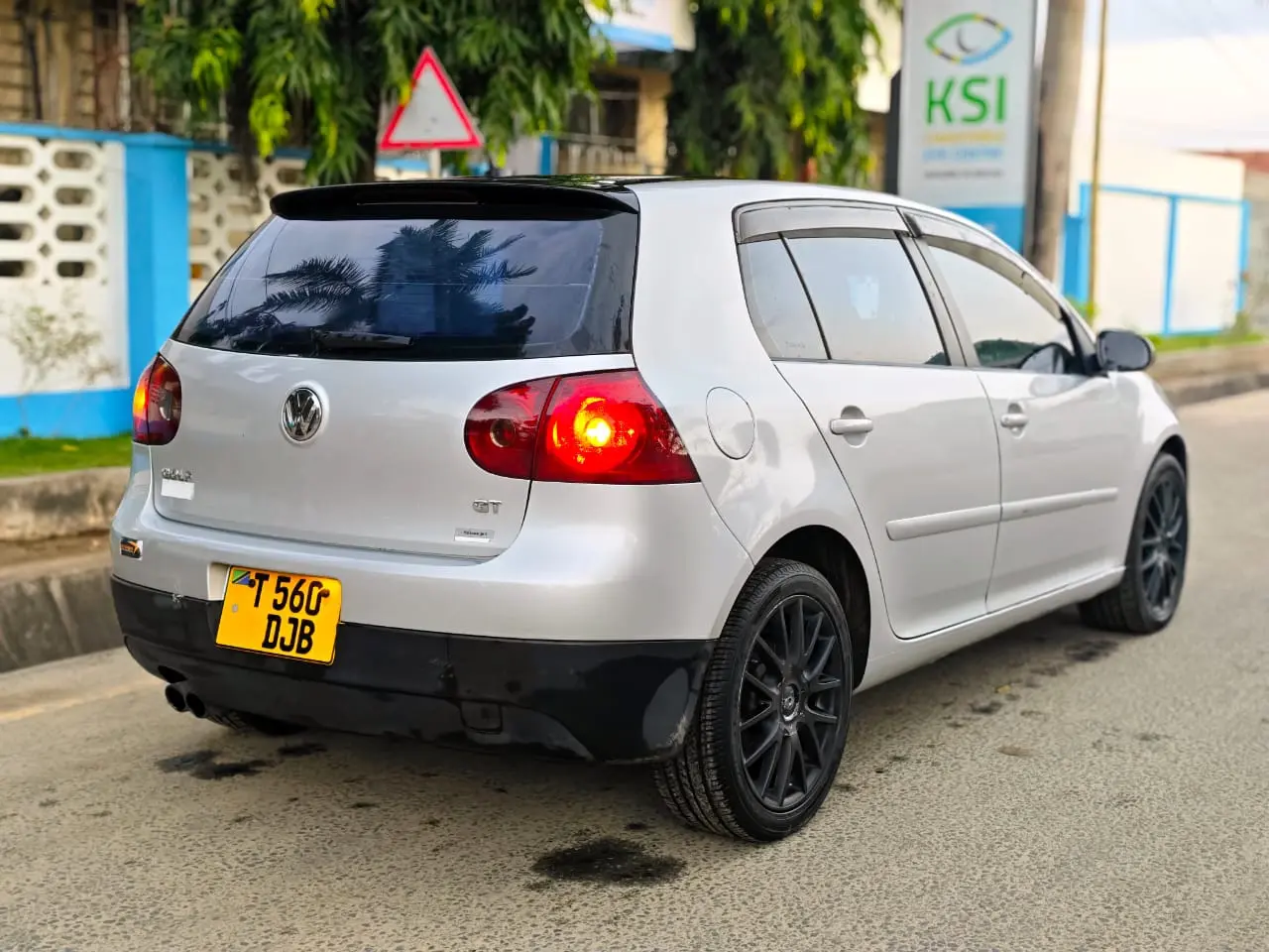 Volkswagen Golf GT (DJB) thumbnail 8
