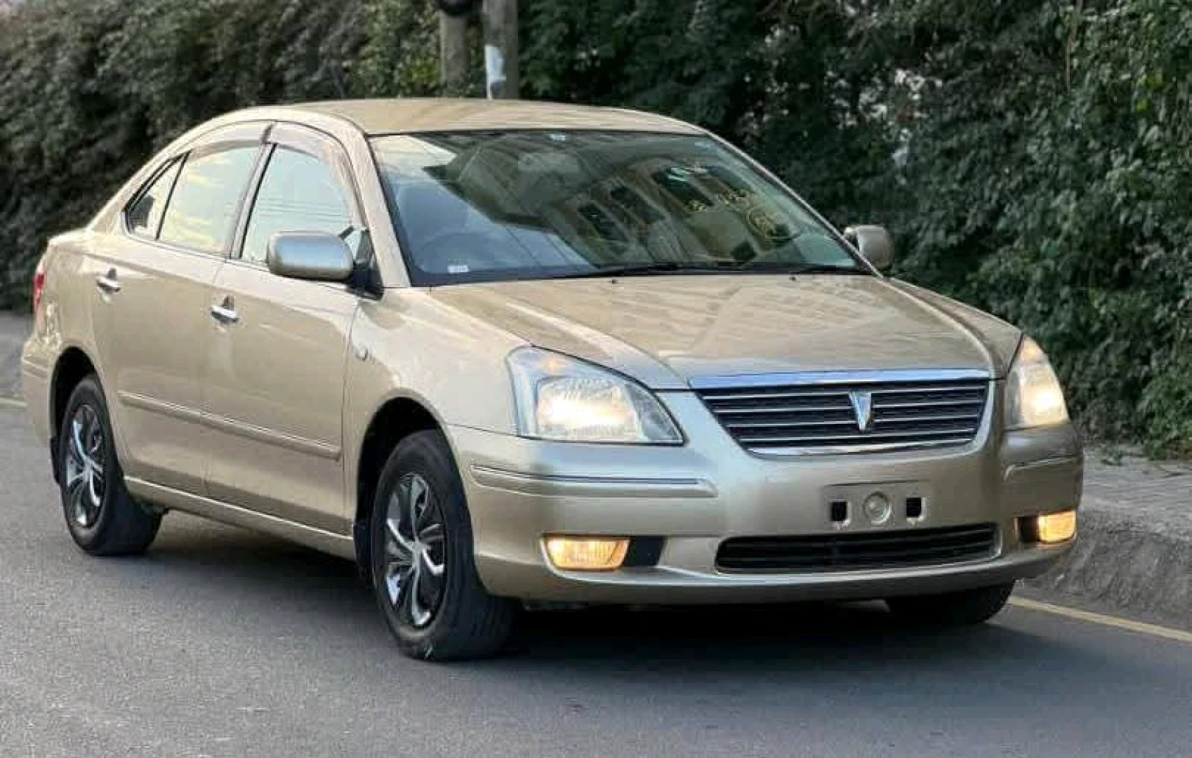Toyota Premio 2002 Automatic Gold thumbnail 3