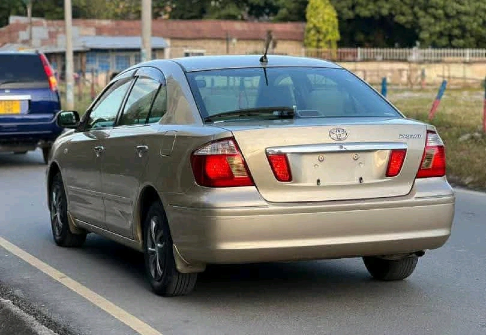 Toyota Premio 2002 Automatic Gold thumbnail 5