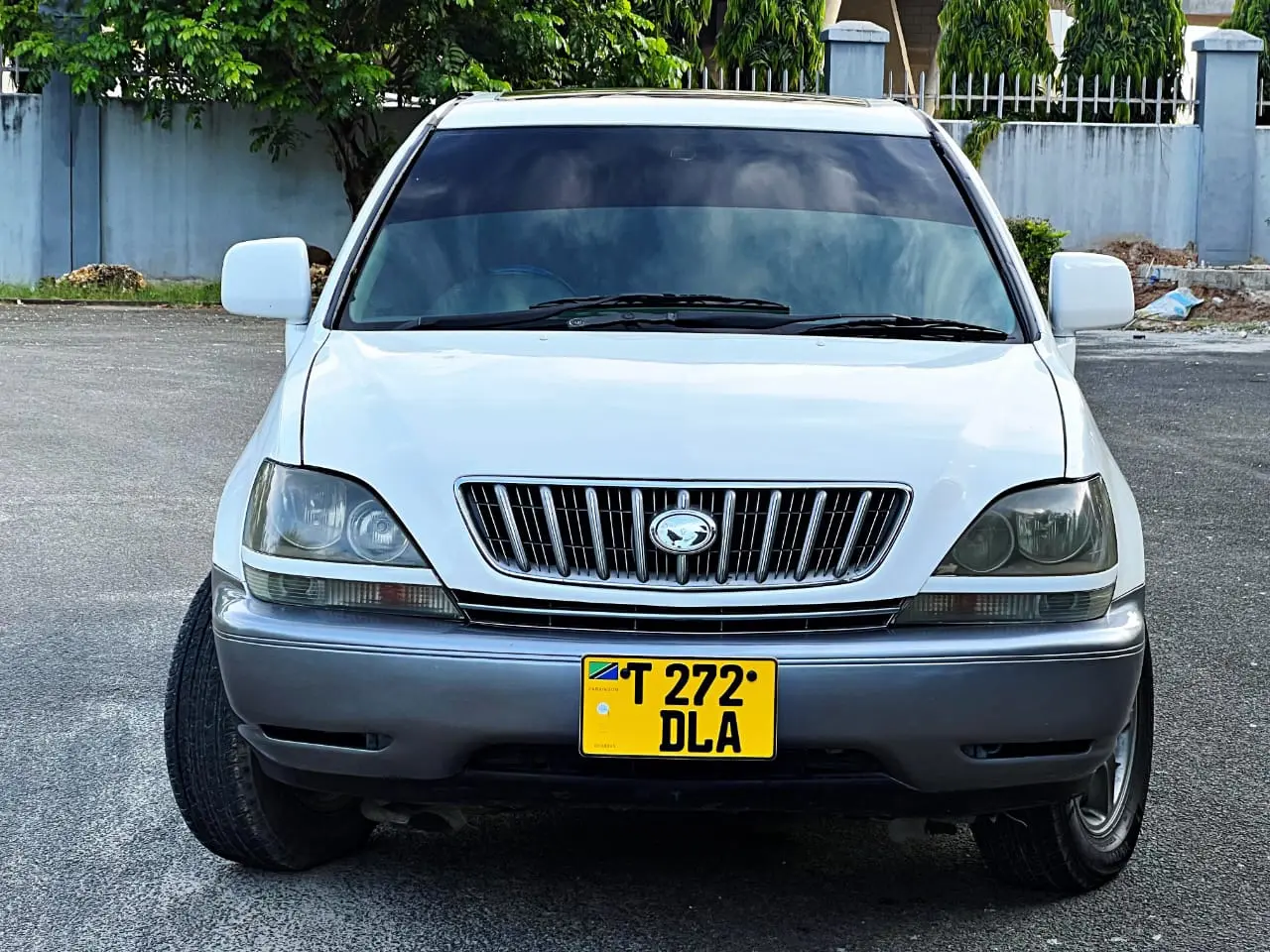 Toyota Harrier 1999 (Old Model)