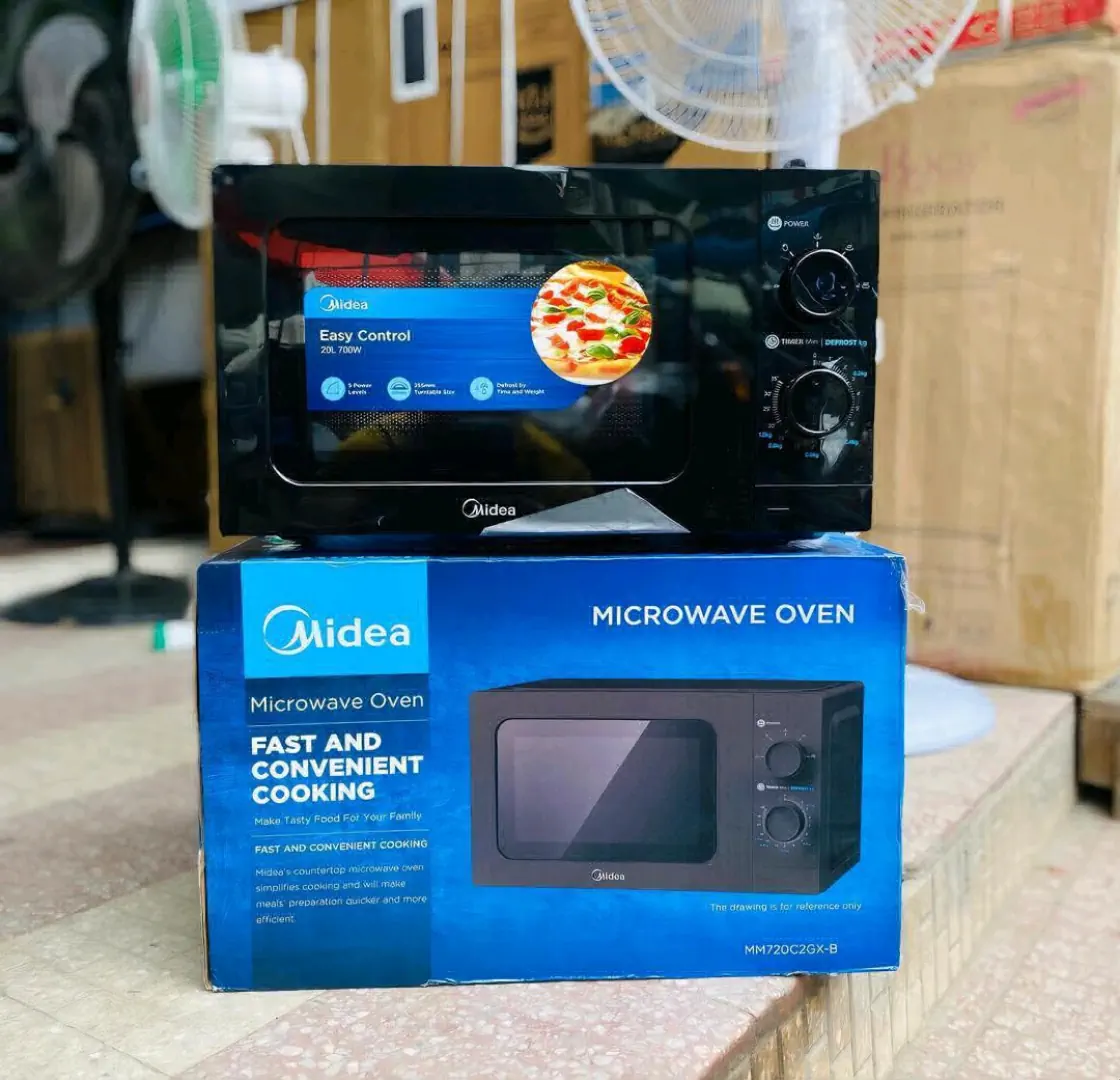 New Black Midea Microwave Oven 20L