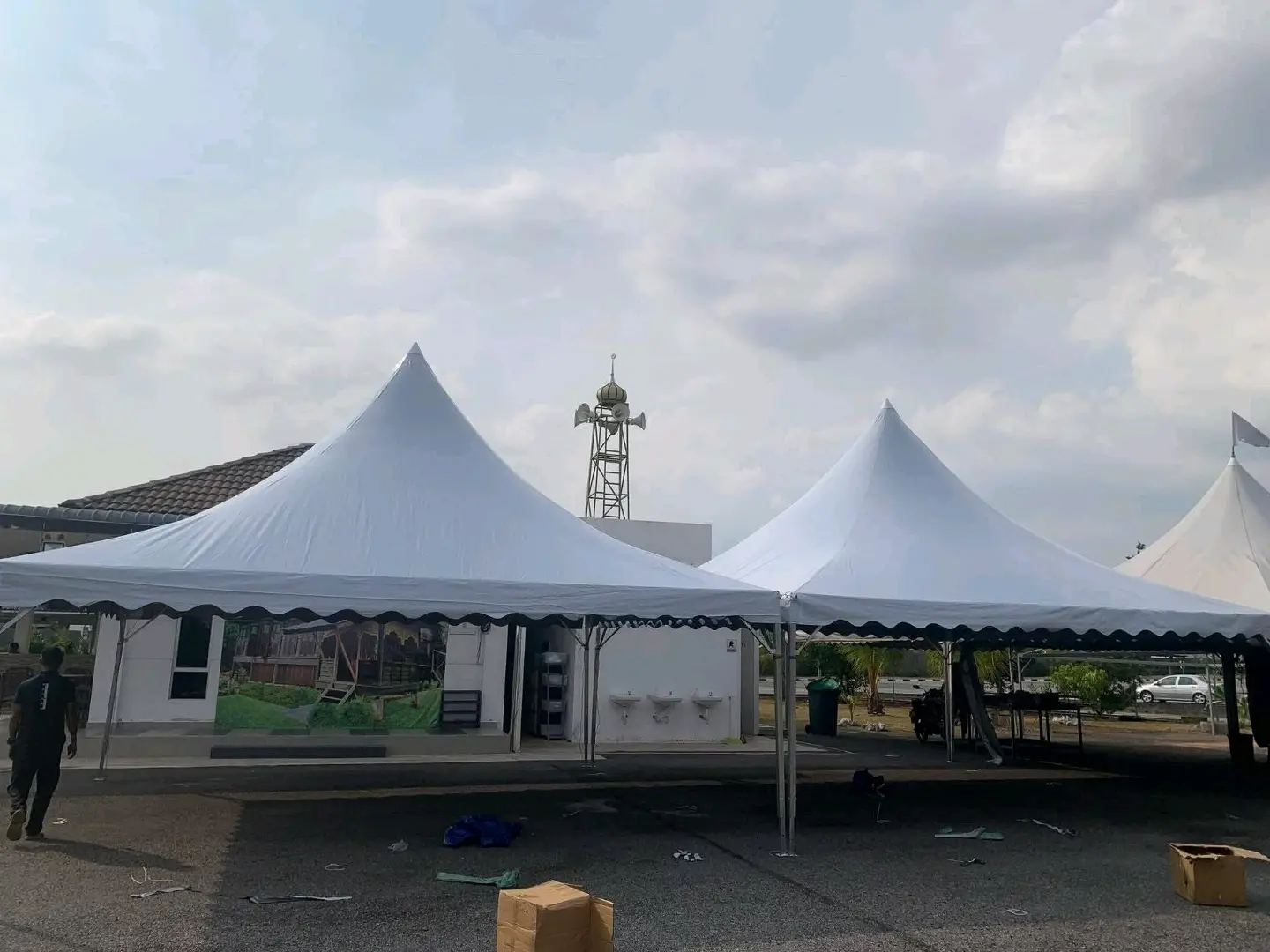 Wauzaji wa Tent Imara - Gerezani Kariakoo thumbnail 2