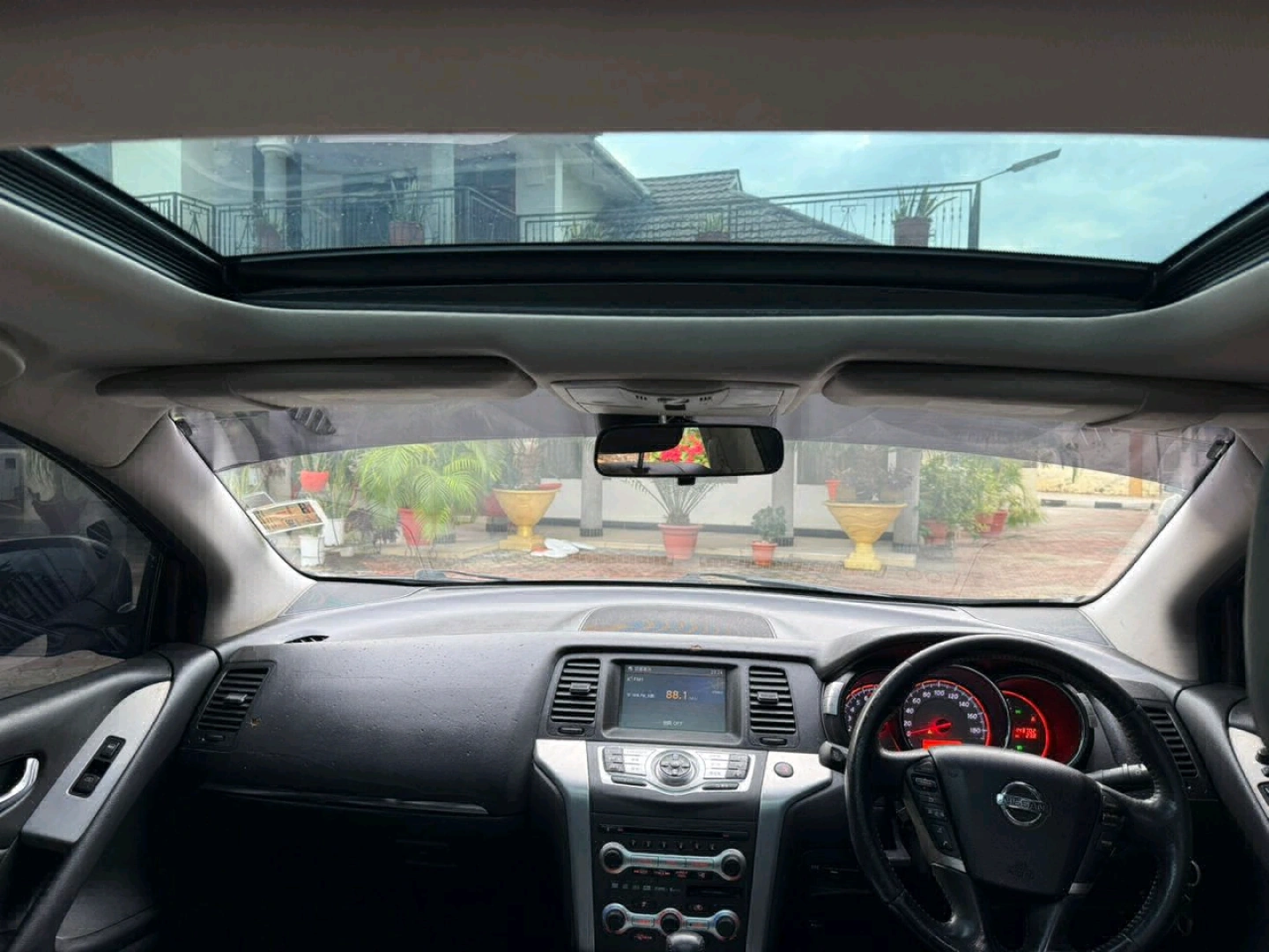 Nissan Murano 2009 SUV - Full AC, Opening Roof thumbnail 9