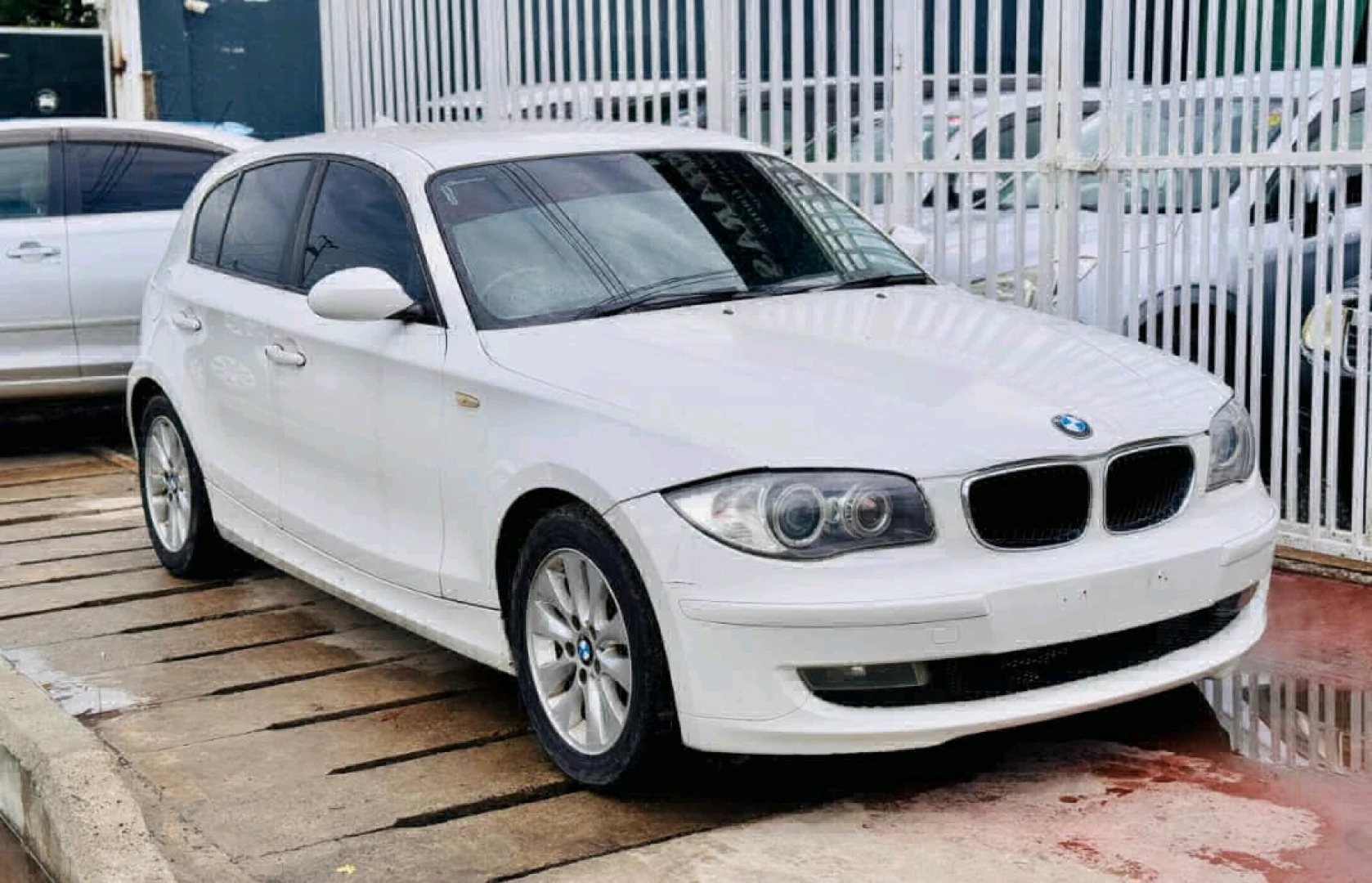BMW 1 Series 2009 (Exchange Allowed) thumbnail 4