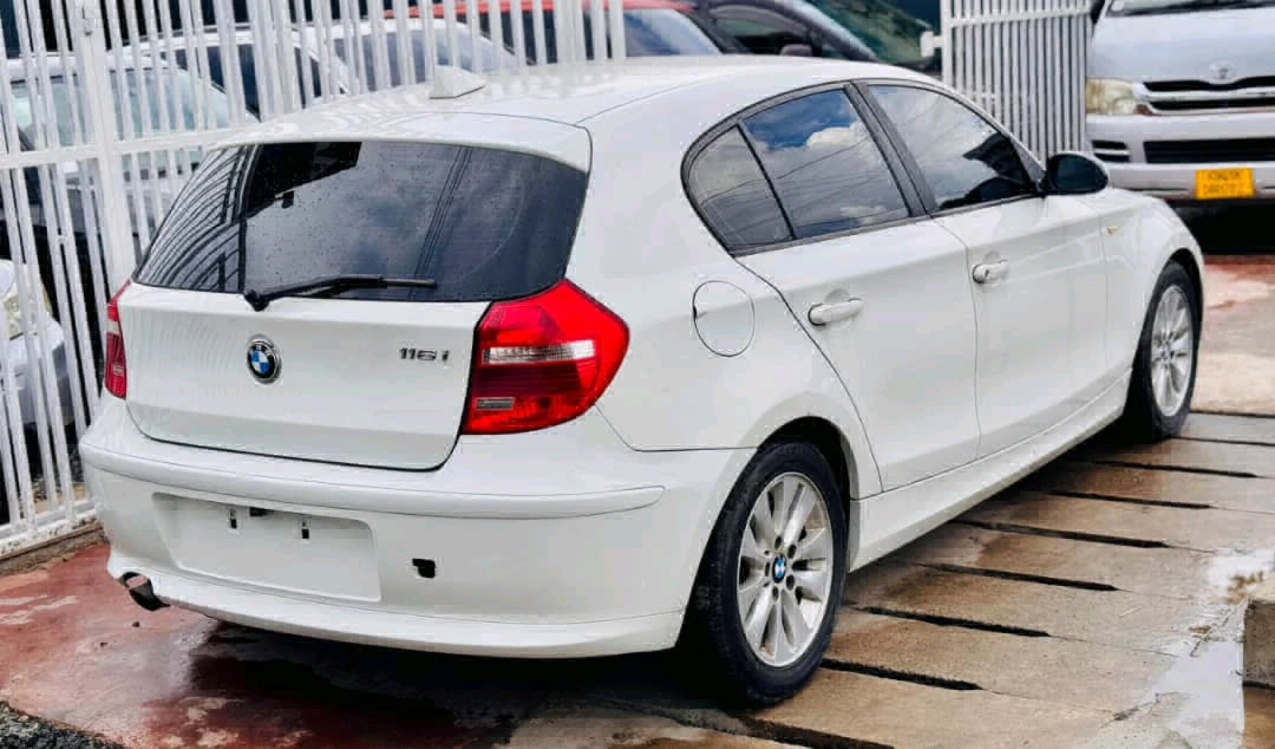 BMW 1 Series 2009 (Exchange Allowed) thumbnail 5