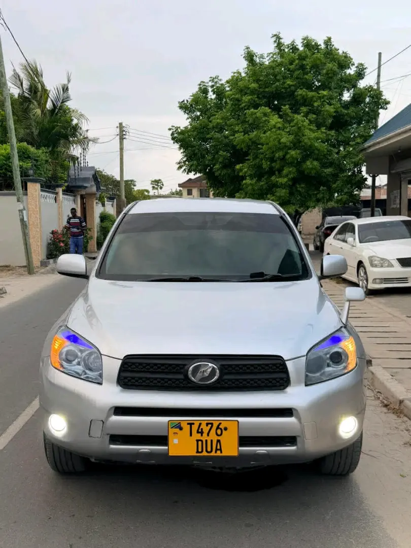 Toyota RAV4 2008, Full AC