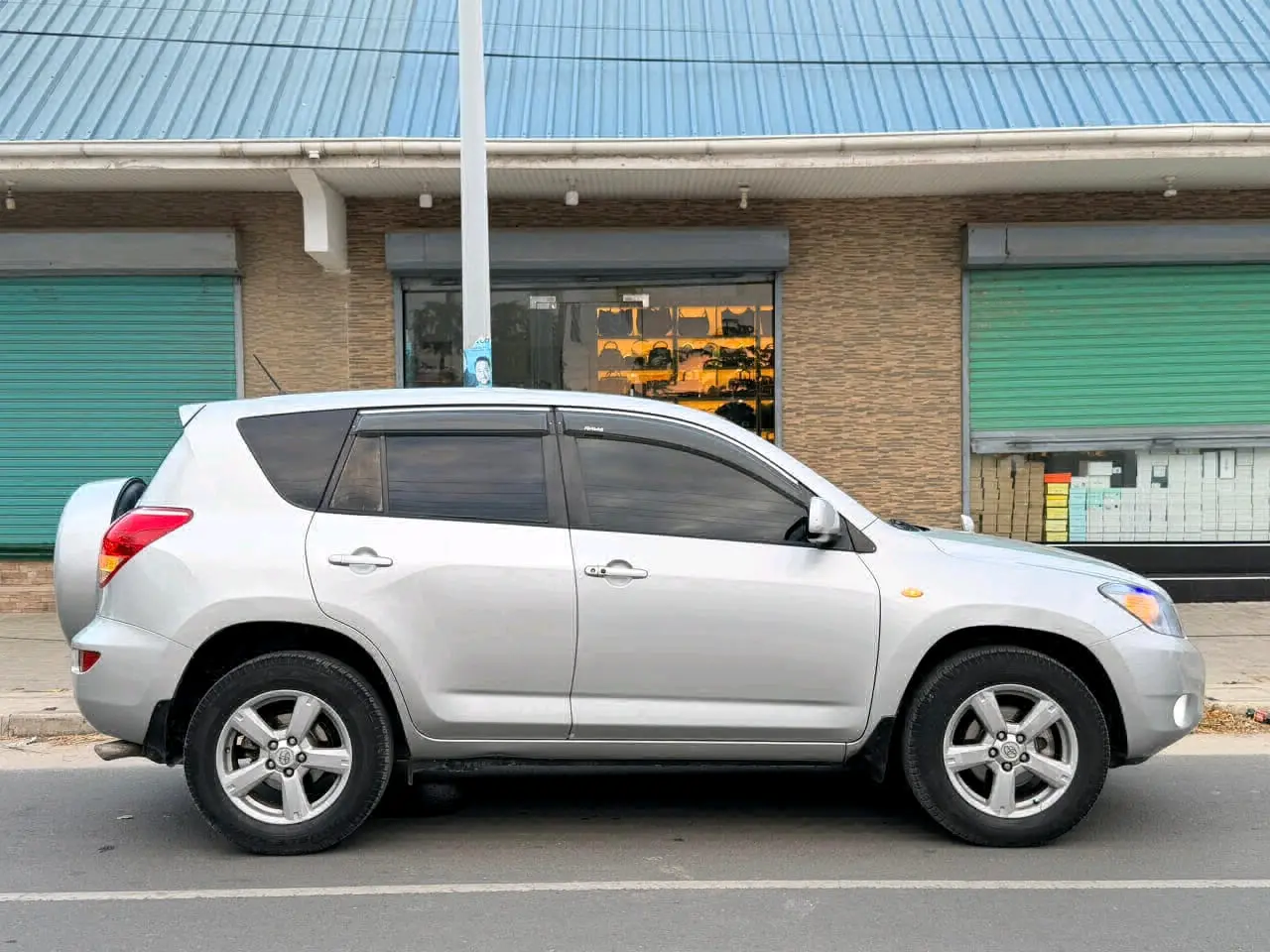 Toyota RAV4 2008, Full AC thumbnail 4
