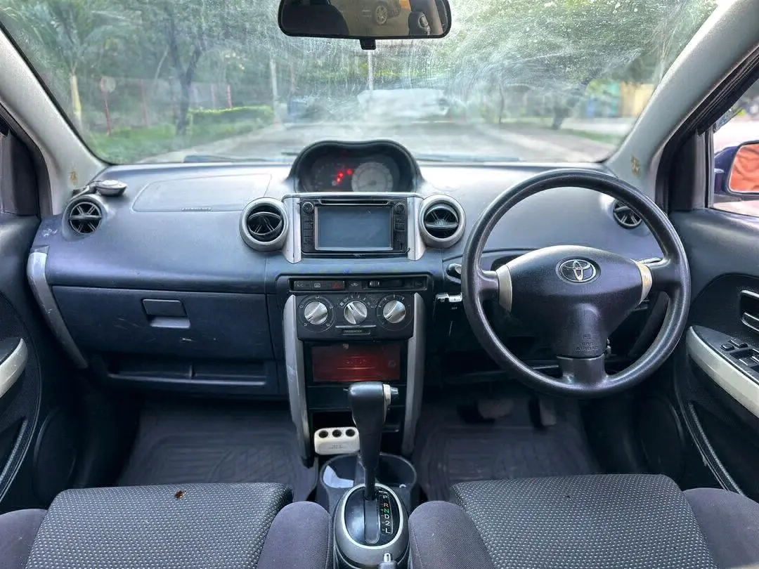 Toyota Ist 2004 Blue thumbnail 2