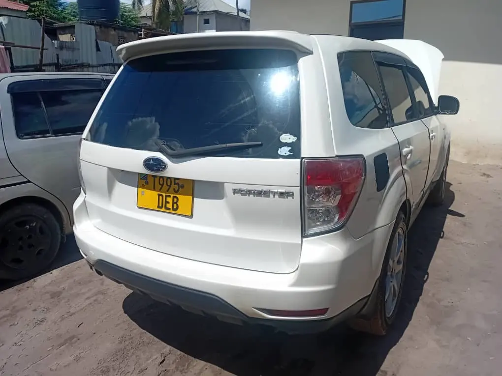 Subaru Forester XT (Reg DEB) thumbnail 2