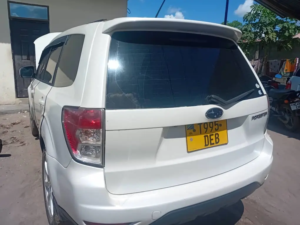 Subaru Forester XT (Reg DEB) thumbnail 4