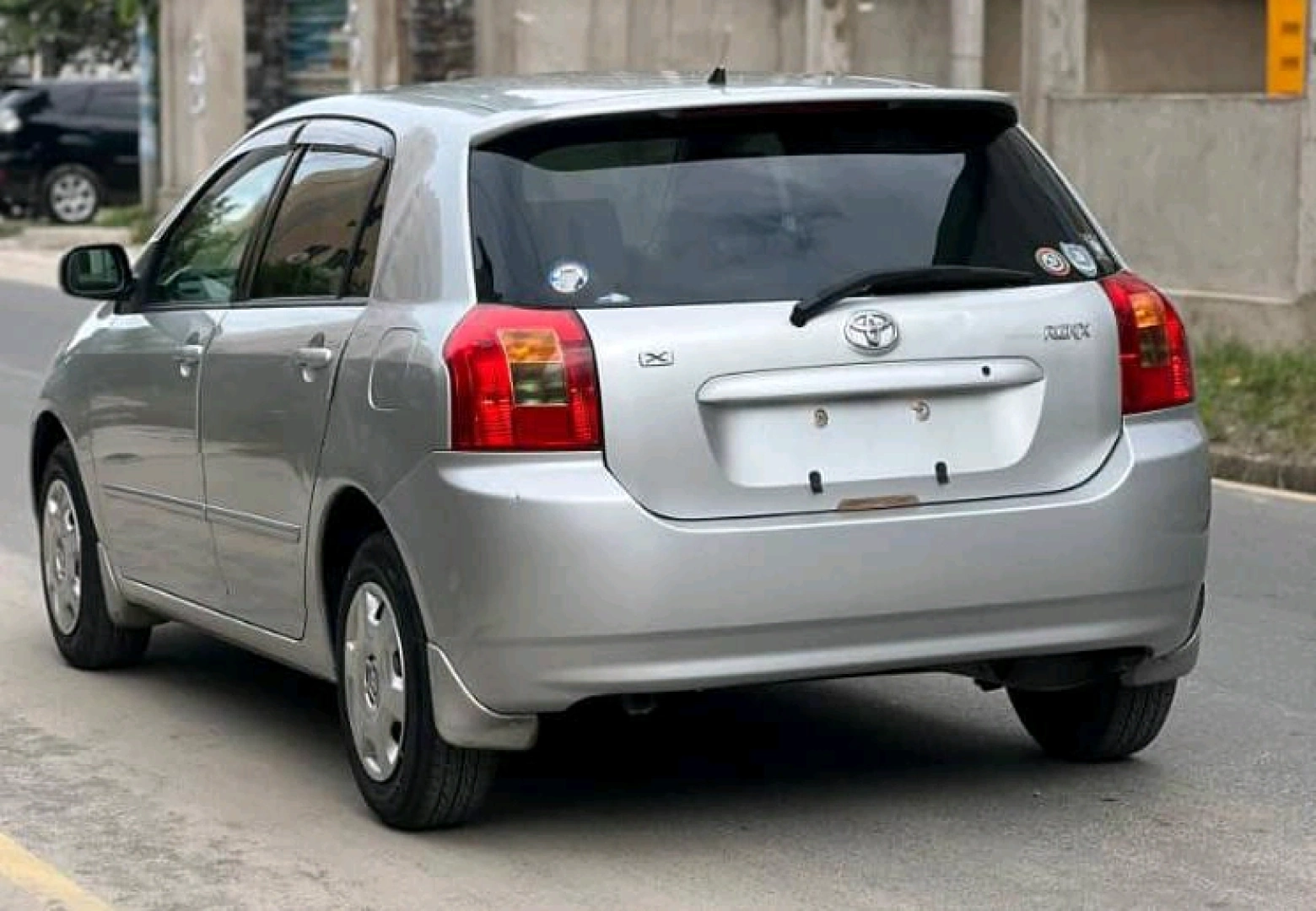 Toyota RunX 2003 Automatic Silver thumbnail 5