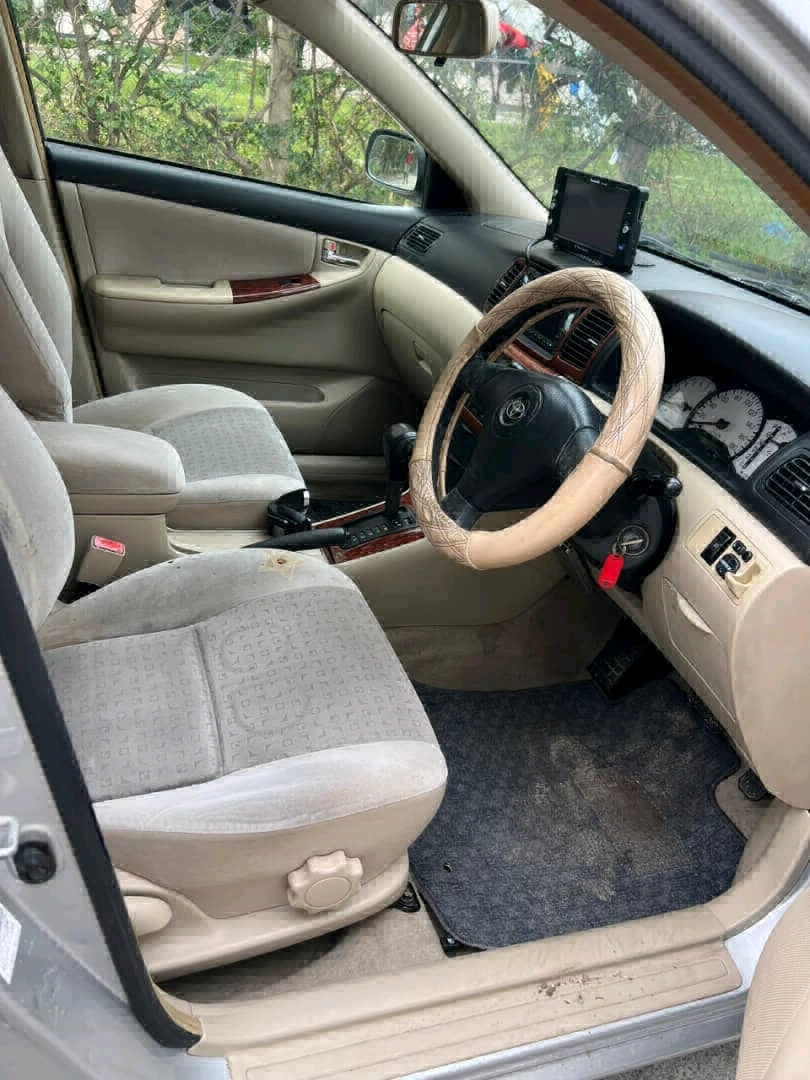 Toyota RunX 2003 Automatic Silver thumbnail 8