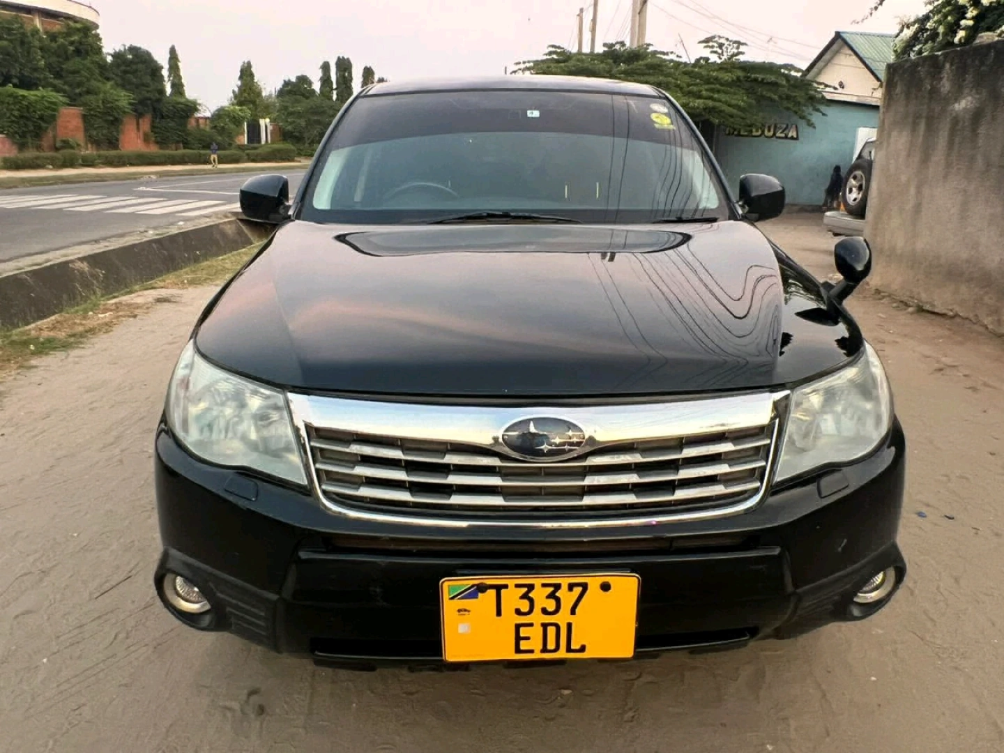 Black Subaru Forester SUV 2008/2009