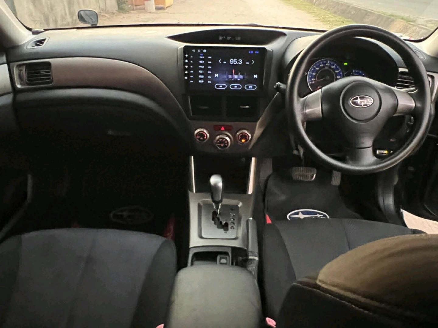 Black Subaru Forester SUV 2008/2009 thumbnail 8