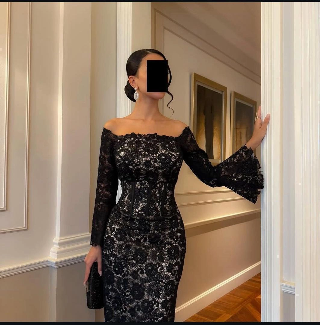 Black Lace Off-Shoulder Dress with Bell Sleeves thumbnail 4