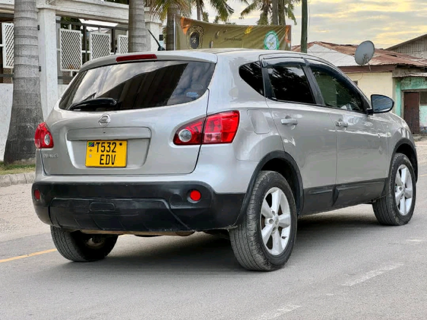 2008 Nissan Dualis Qashqai SUV 1990cc Silver thumbnail 2
