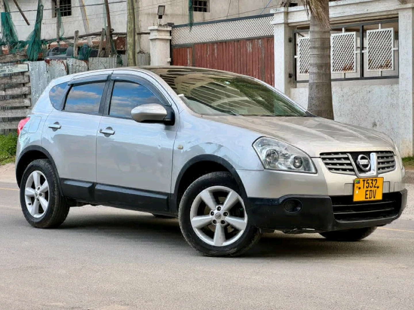 2008 Nissan Dualis Qashqai SUV 1990cc Silver thumbnail 3