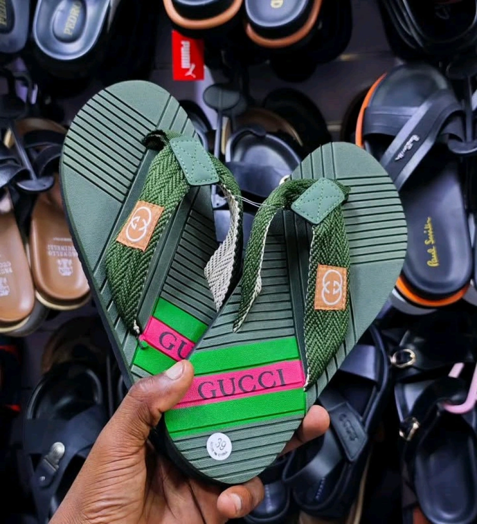 Gucci Flip-Flops (Slippers) Sizes 39-45 thumbnail 2