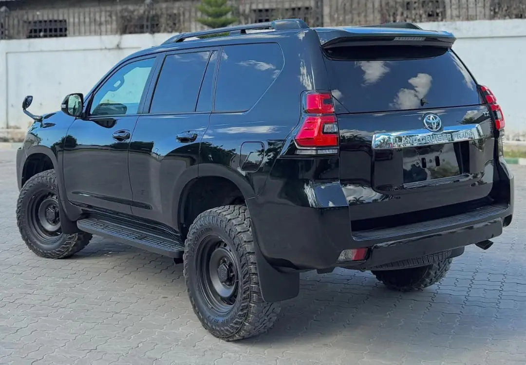 Toyota Land Cruiser Prado 150 (2020) thumbnail 3
