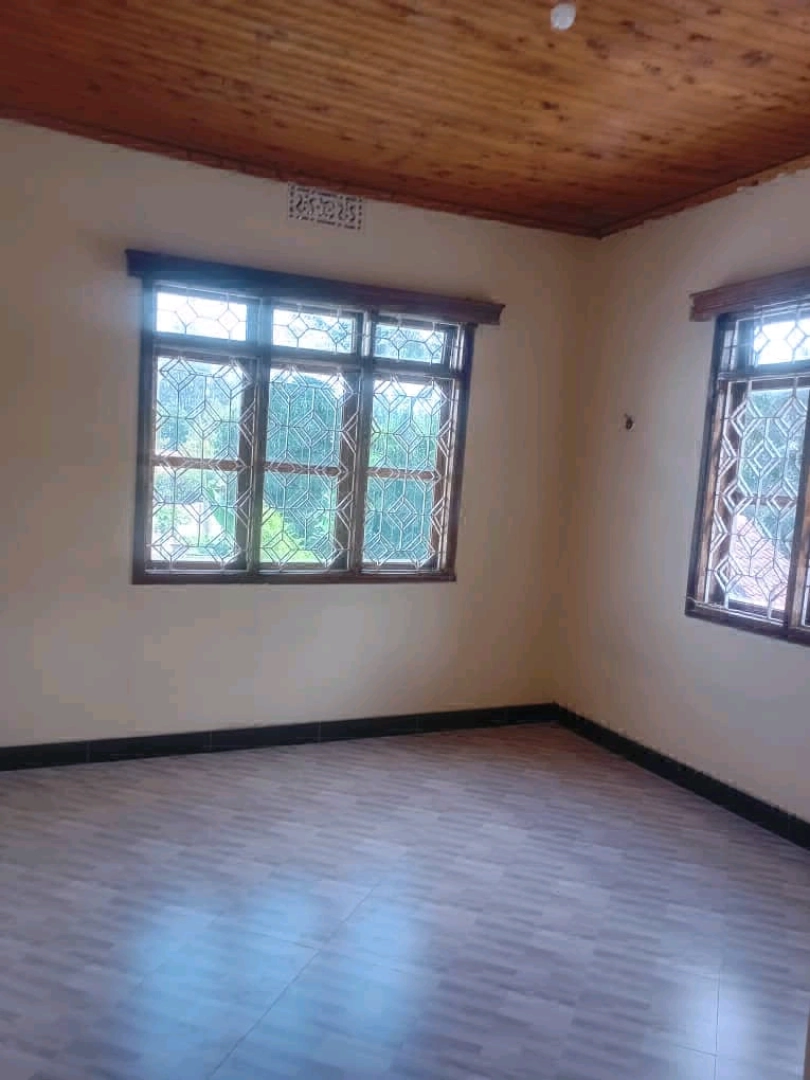 5 Bedroom House for Rent in Njiro thumbnail 6
