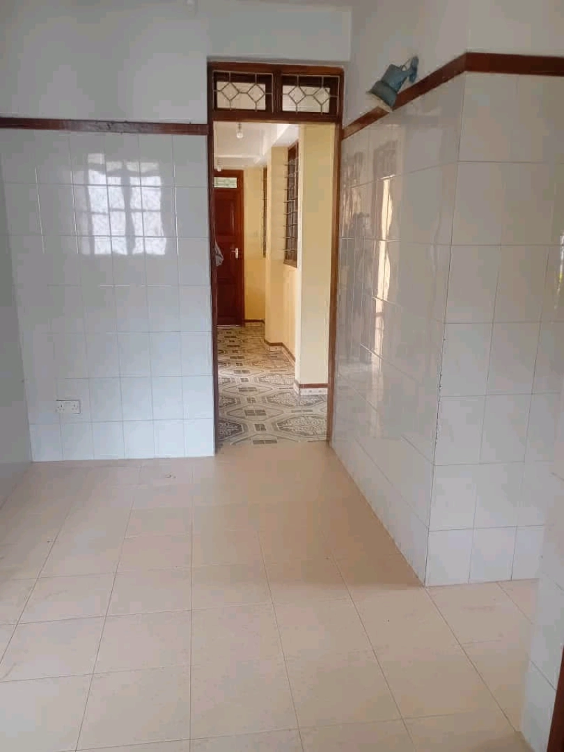 5 Bedroom House for Rent in Njiro thumbnail 7