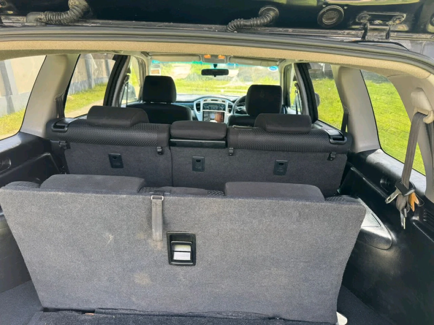 Black Toyota Kluger SUV 2007 (Low Mileage) thumbnail 5