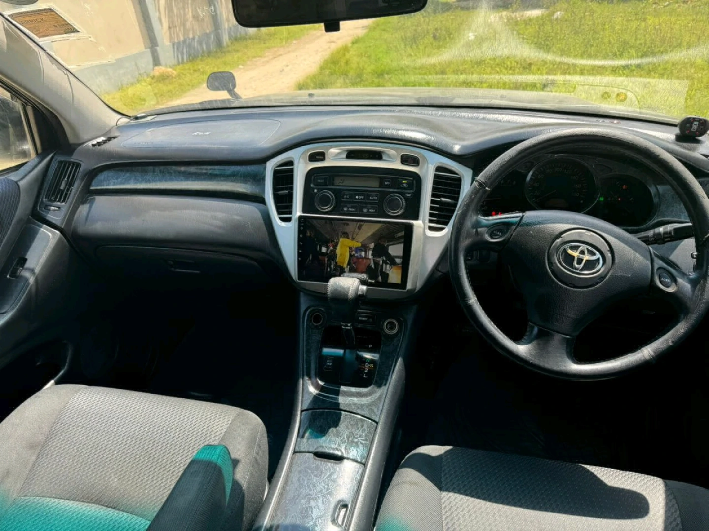 Black Toyota Kluger SUV 2007 (Low Mileage) thumbnail 6